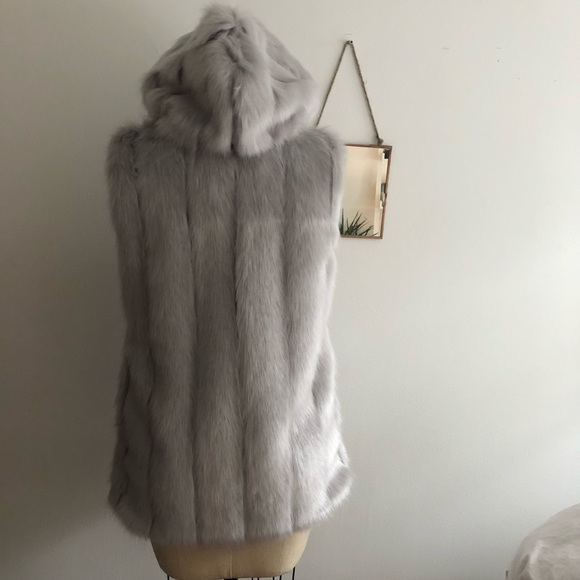 Faux Fur Hooded Vest - Fuzzy Winter Outerwear - Picture 3 of 4